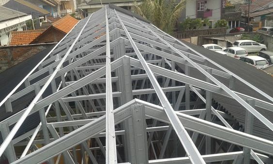 MENGENAL RAGAM JENIS ATAP RINGAN : METAL , PVC DAN BAHAN ALTERNATIF 