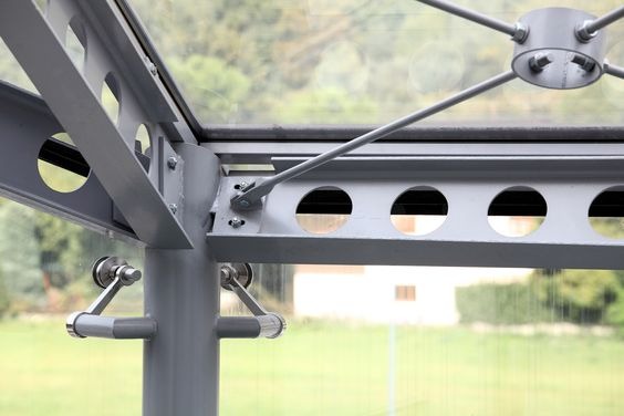 MEMAHAMI PERBEDAAN BESI WF DAN H-BEAM: PANDUAN LENGKAP UNTUK KONSTRUKSI KOKOH