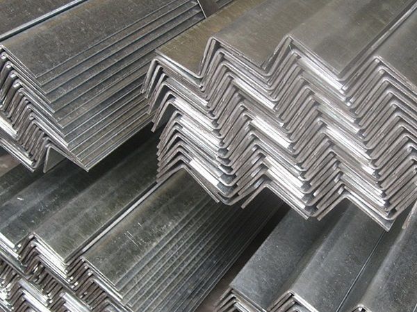 CARA MENGATASI MASALAH KELEBIHAN BEBAN PADA STRUKTUR BESI SIKU