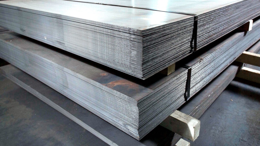PERAN PLAT BESI TERHADAP DESAIN DAN PRODUKSI PERALATAN PERTANIAN INDUSTRI