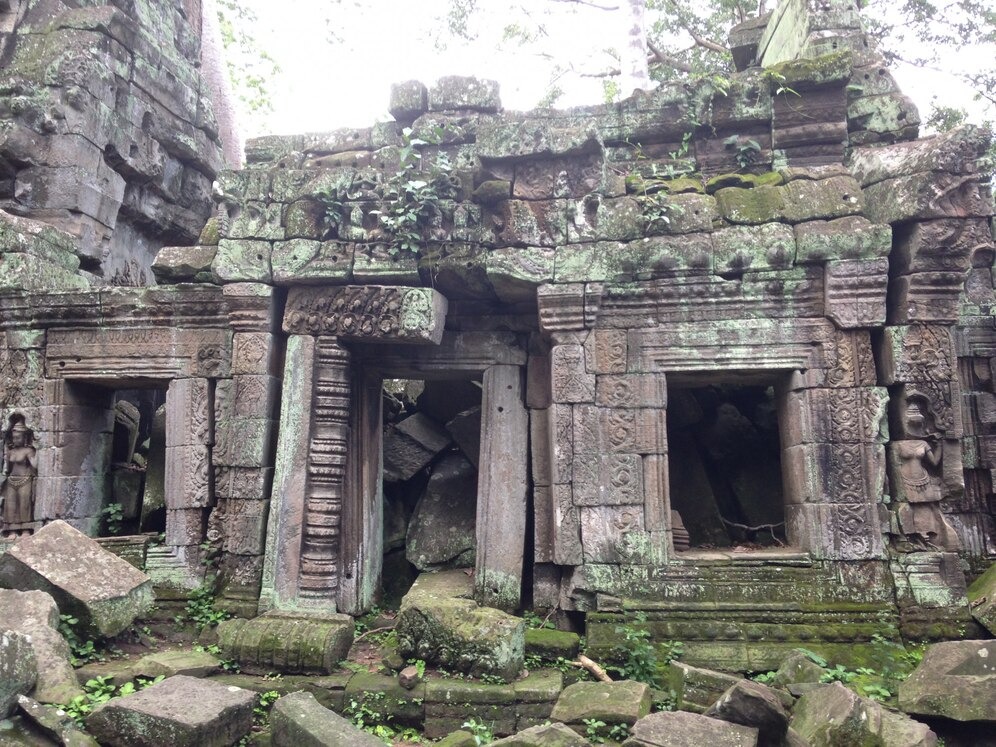 FAKTA MENARIK TENTANG ANGKOR WAT