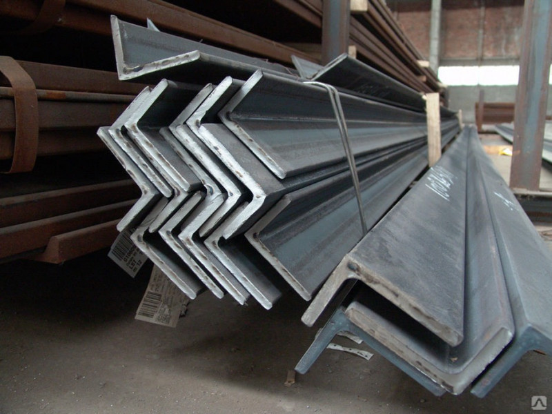 METODE UMUM MEMOTONG BESI SIKU: PANDUAN LENGKAP UNTUK PRESISI DAN KEAMANAN