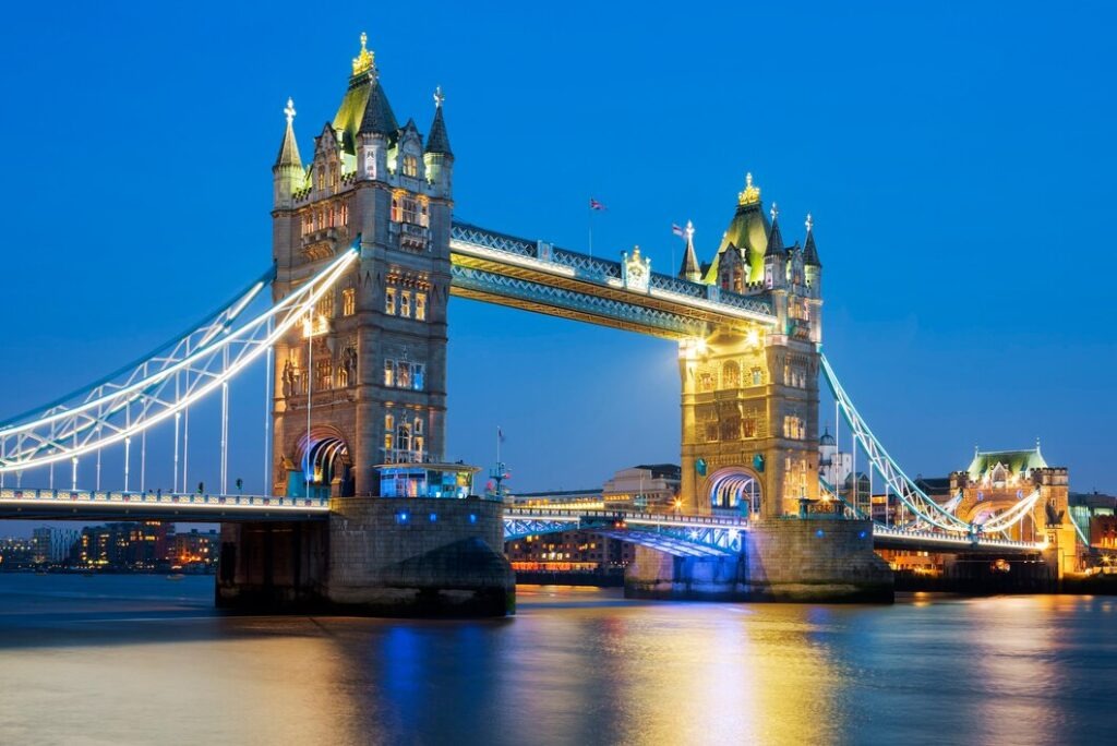 FAKTA MENARIK TENTANG TOWER BRIGDE