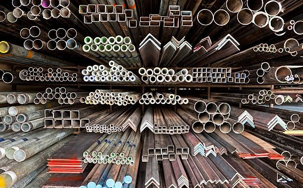 JENIS BESI YANG SERING DI GUNAKAN : PENJELASAN DAN KEGUNAANYA